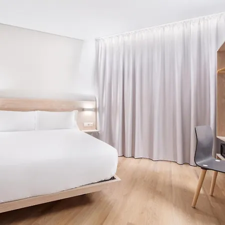 Hotel Moov Oriente
