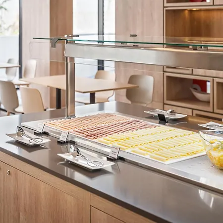 Hotel Moov Oriente 2*