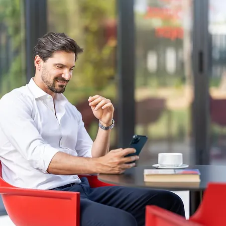 Отель Moov Oriente