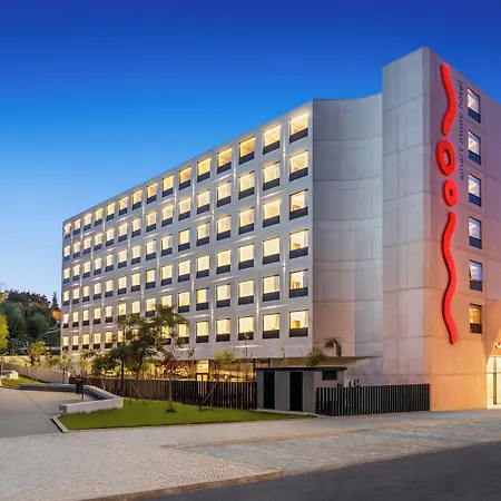 Отель Moov Oriente 3*