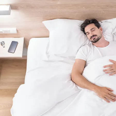 Отель Moov Oriente