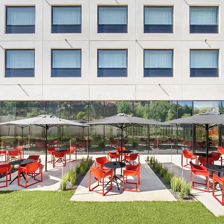 Отель Moov Oriente 3*